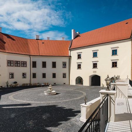 Palace Art Hotel Pezinok Exterior photo